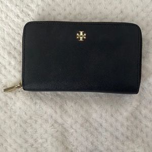 Tory Burch Robinson Wallet